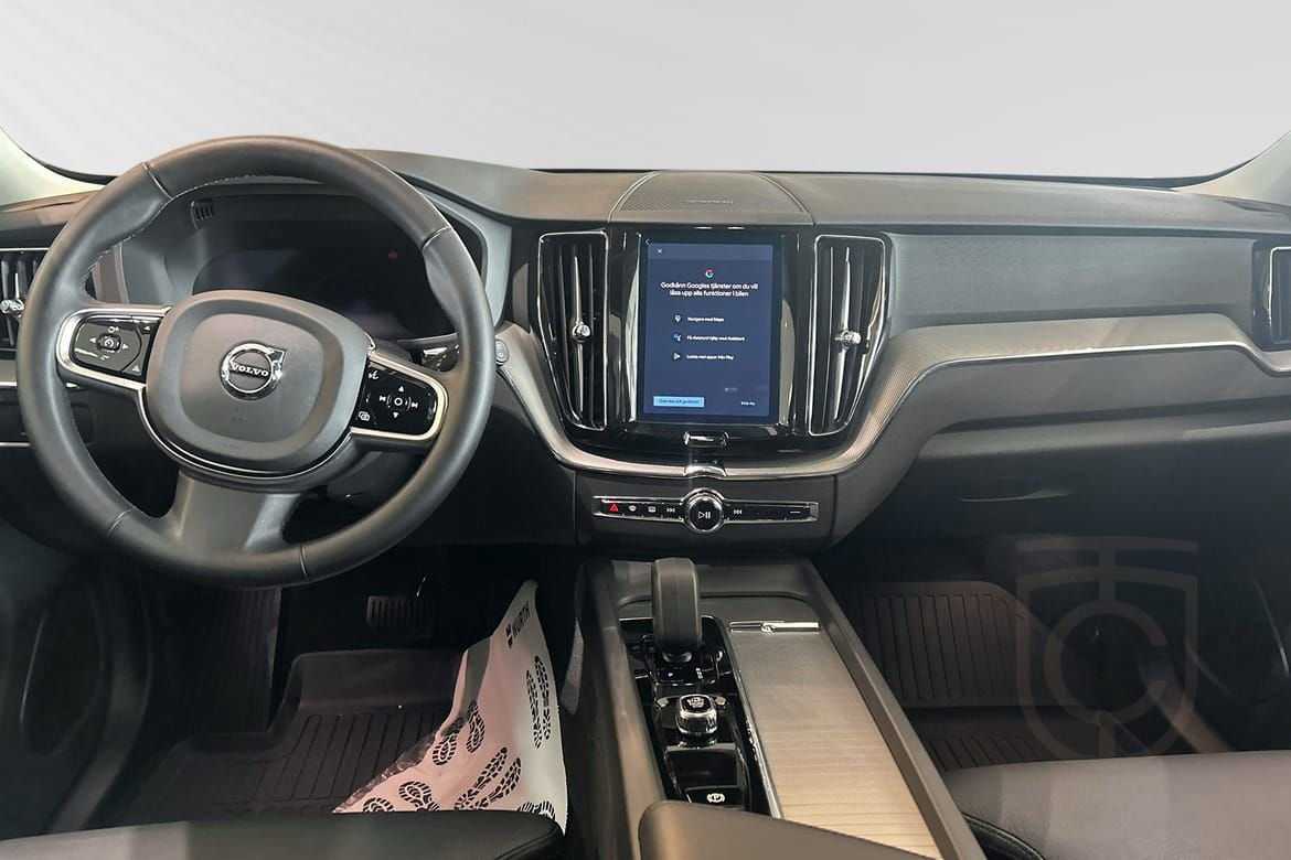 Volvo XC60 B4 AWD Diesel Plus Dark
