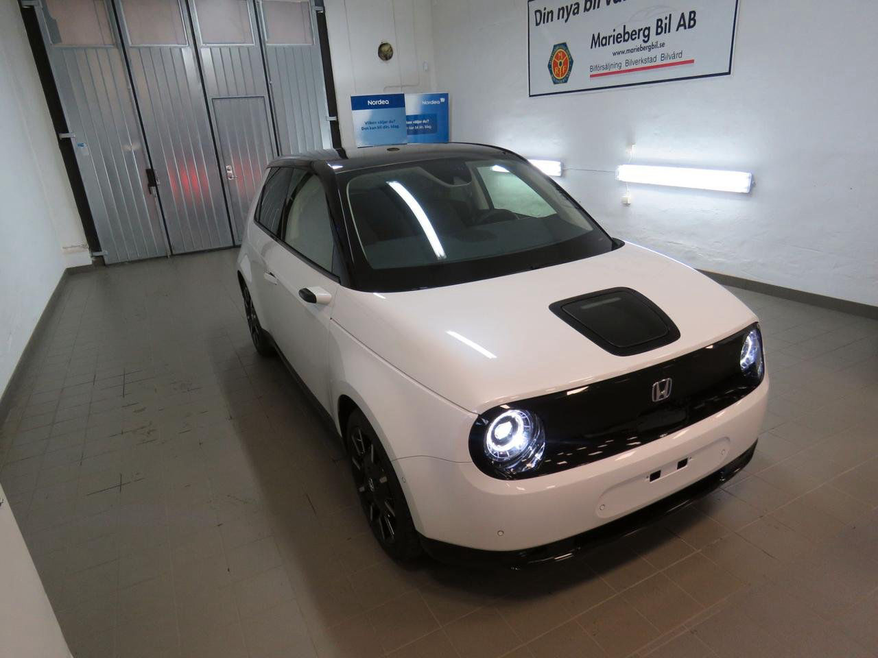 Honda E Advance 17"