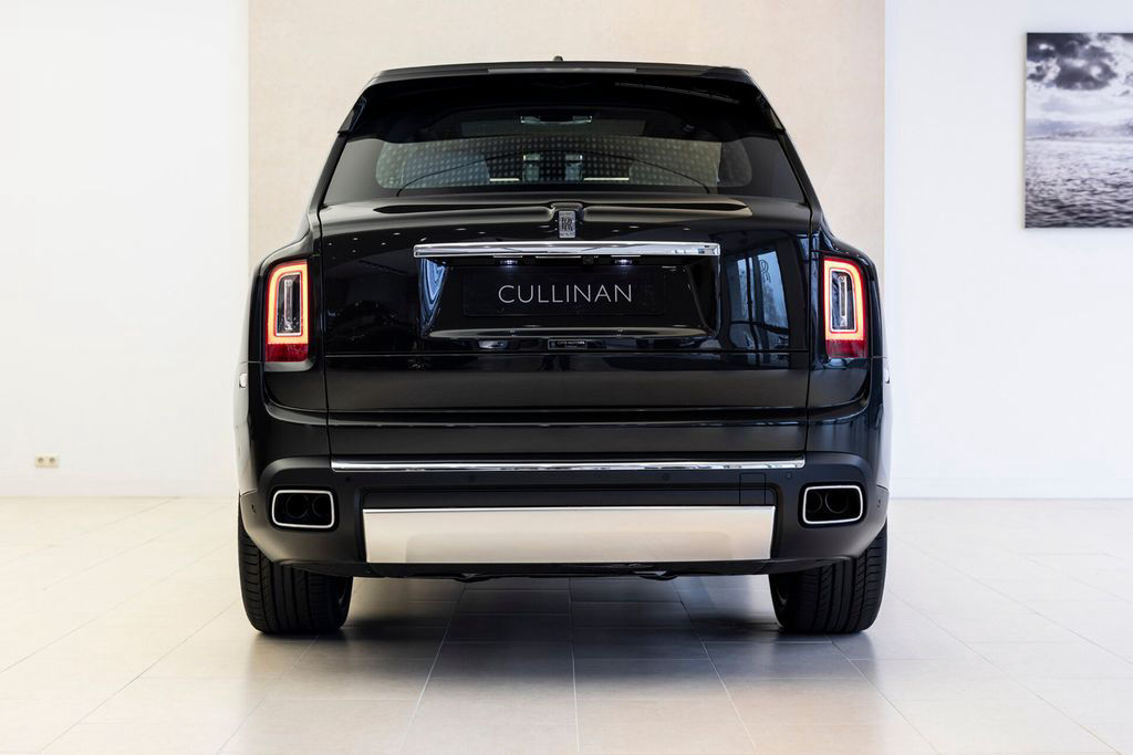 Rolls-Royce Cullinan 6.75 V12