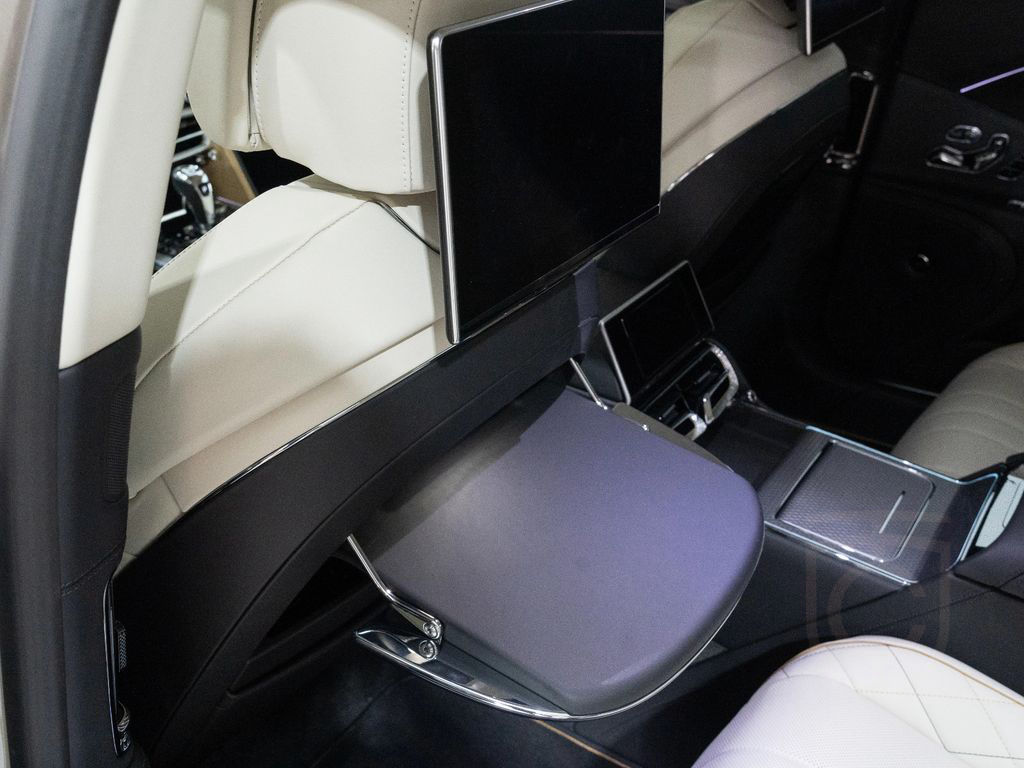 Bentley Flying Spur MULLINER EDITION HYBRID LP €334.783