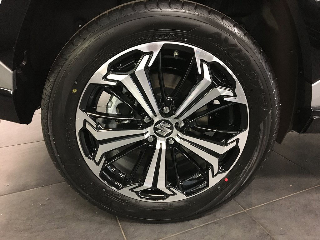 Suzuki Across 2.5 Laddhybrid AWD 306 hk Inclusive