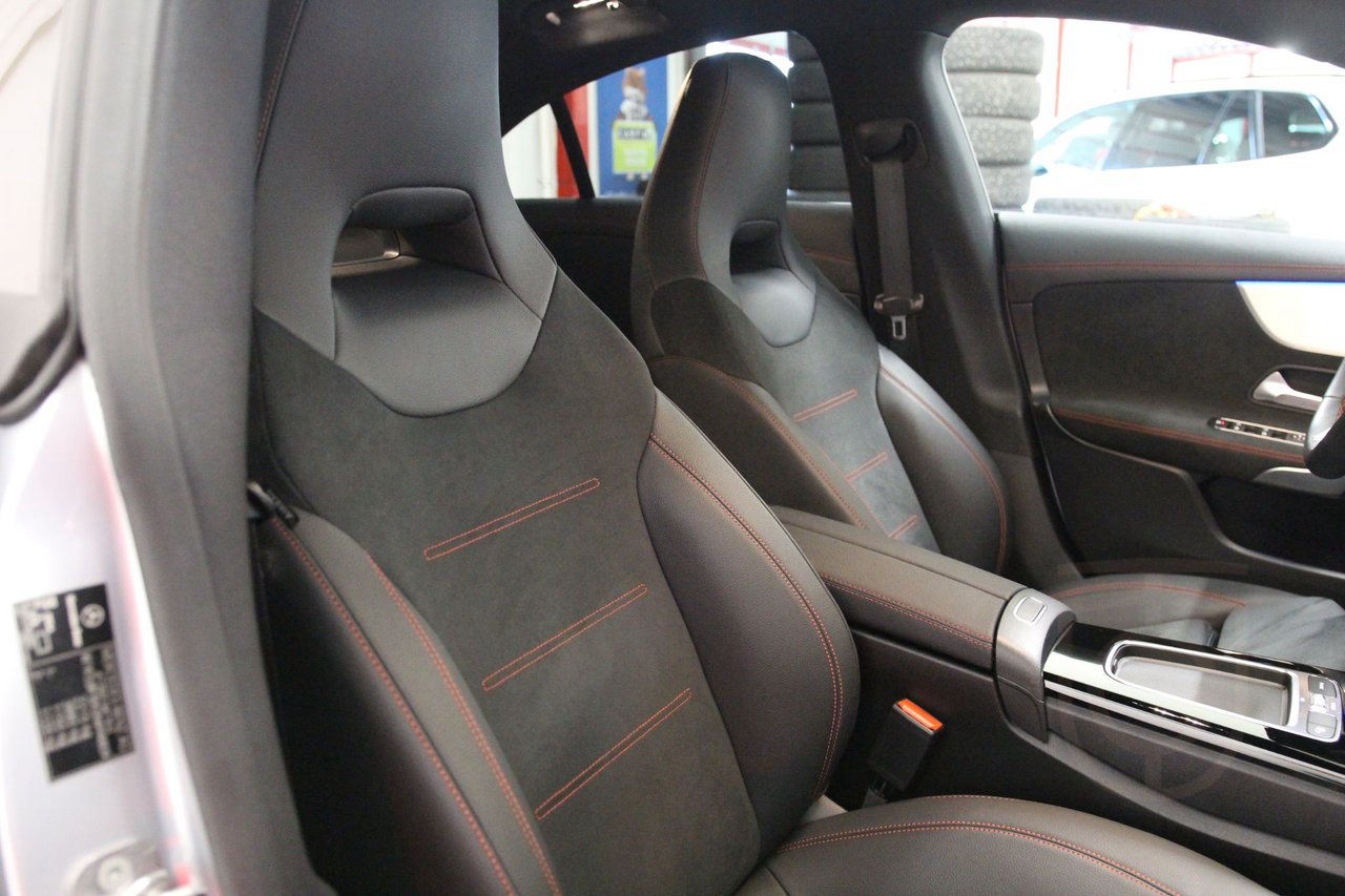 Mercedes-Benz CLA 250 e Coupé AMG Line Night Burmester 360°