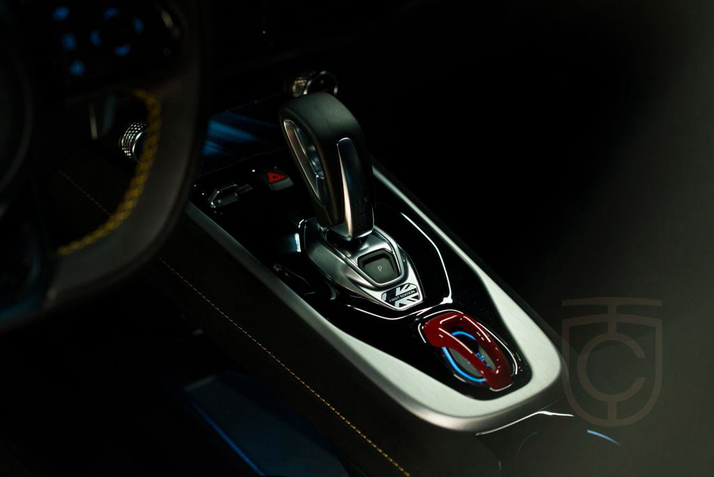 Lotus Emira I4 AUT