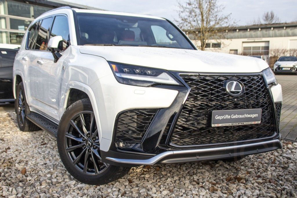 Lexus LX 600 F SPORT