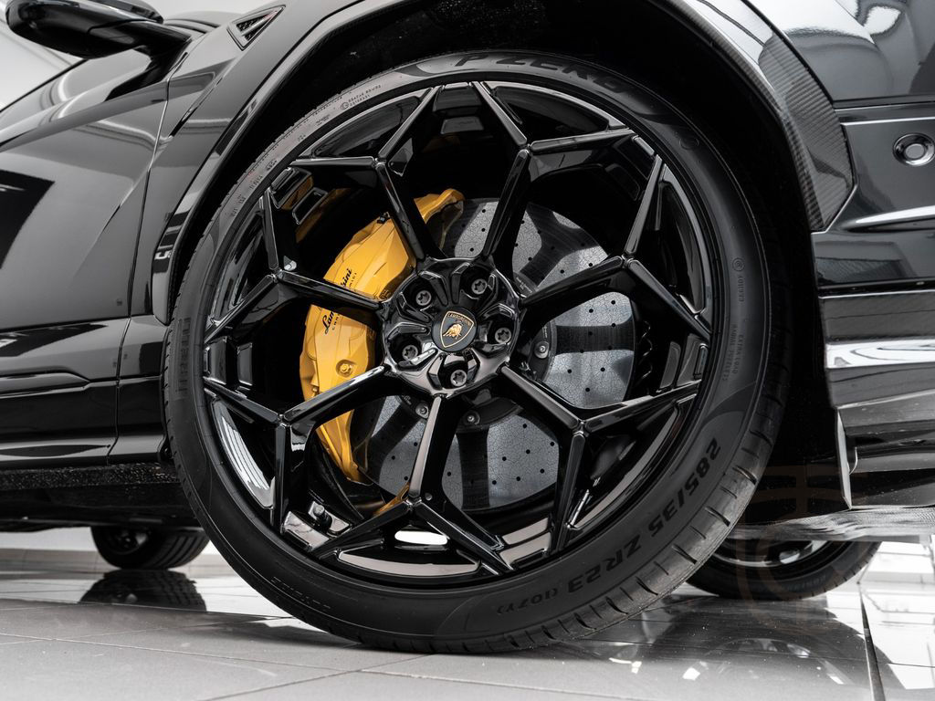 Lamborghini URUS PERFORMANTE/HeadUp/Carbon/23"/Prod.25