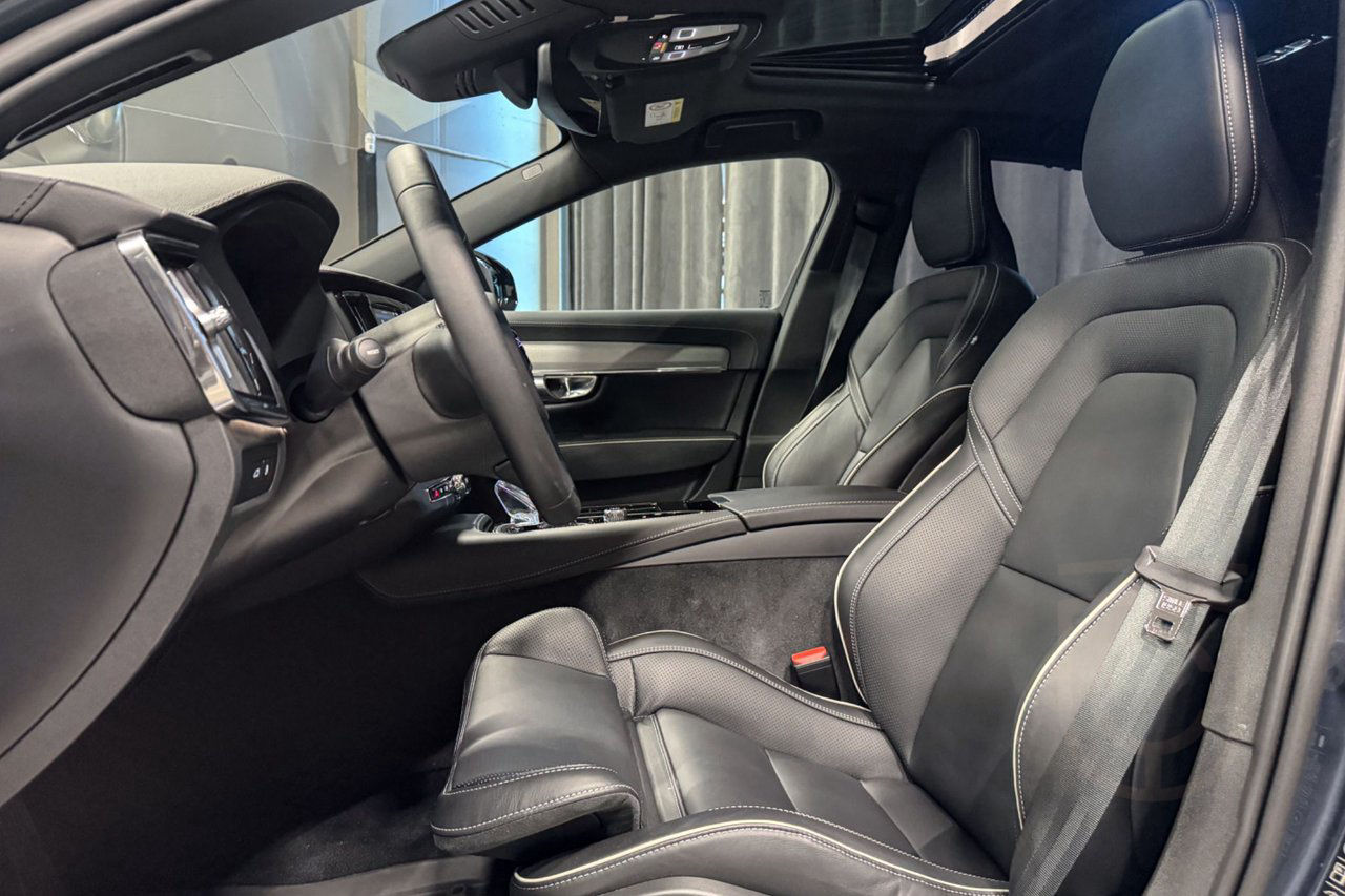 Volvo S90 Recharge T8 AWD Ultimate Dark