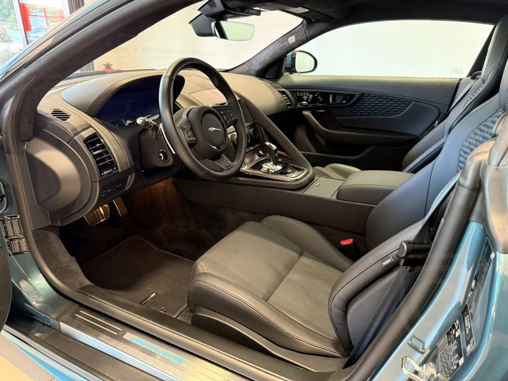 Jaguar F-Type P450 AWD Coupe 75 GLASDACH SITZKÜHLUNG