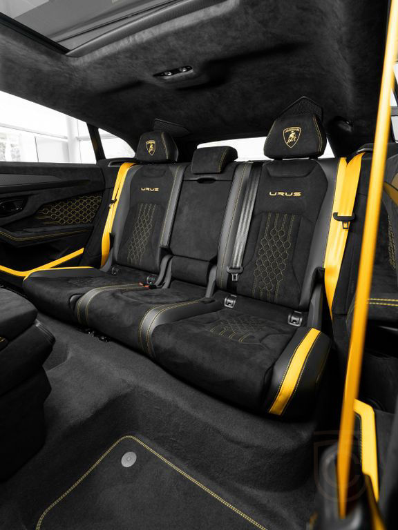 Lamborghini URUS PERFORMANTE/HeadUp/Carbon/23"/Prod.25