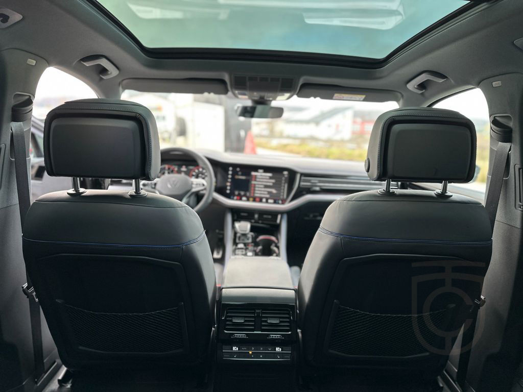 Volkswagen Touareg R eHYBRID+AHK+PANO+DYNAUDIO+SOFTCLOSE