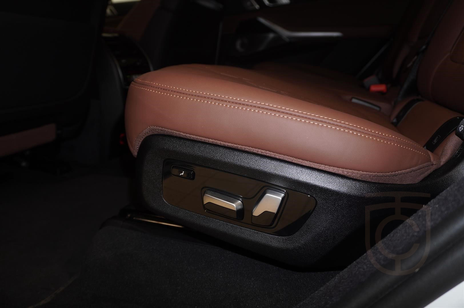 BMW X7 M60i xDrive