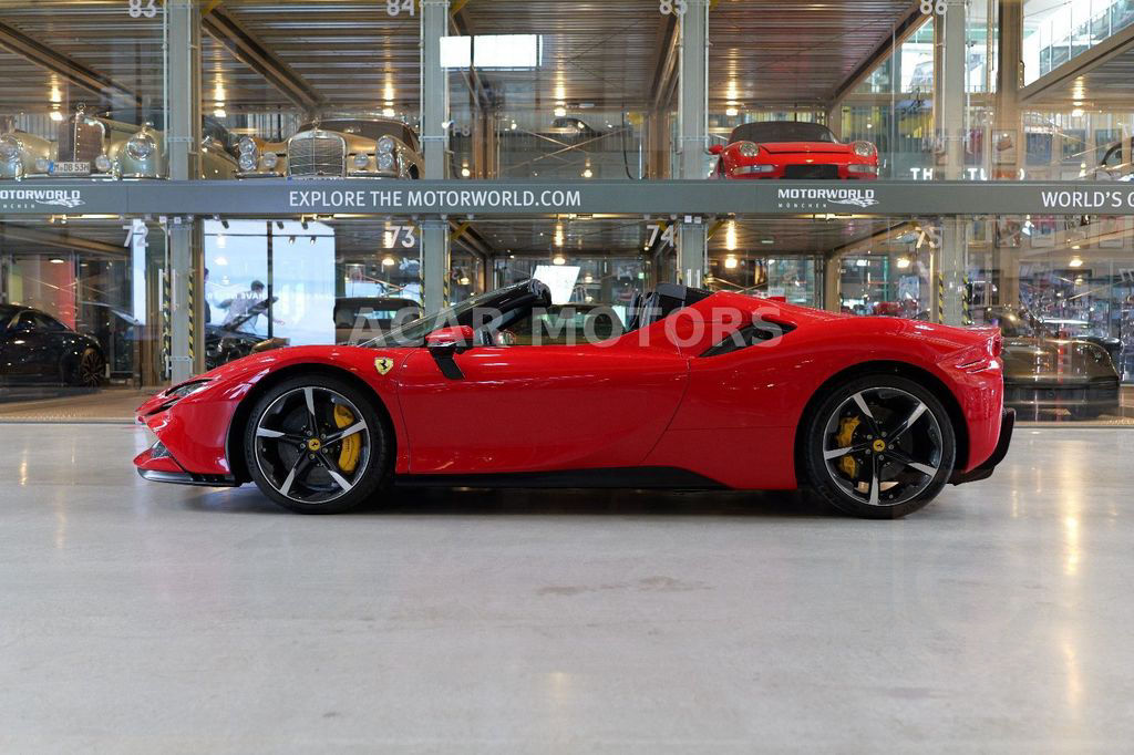 Ferrari SF90