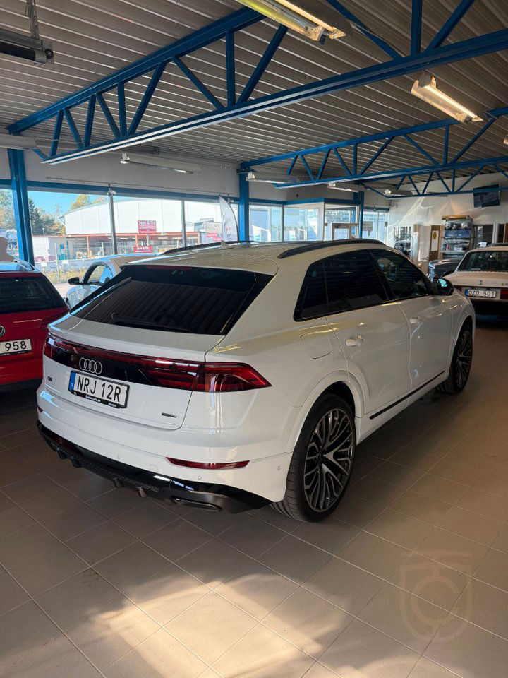 Audi Q8 60 TFSI e quattro TipTronic S Line