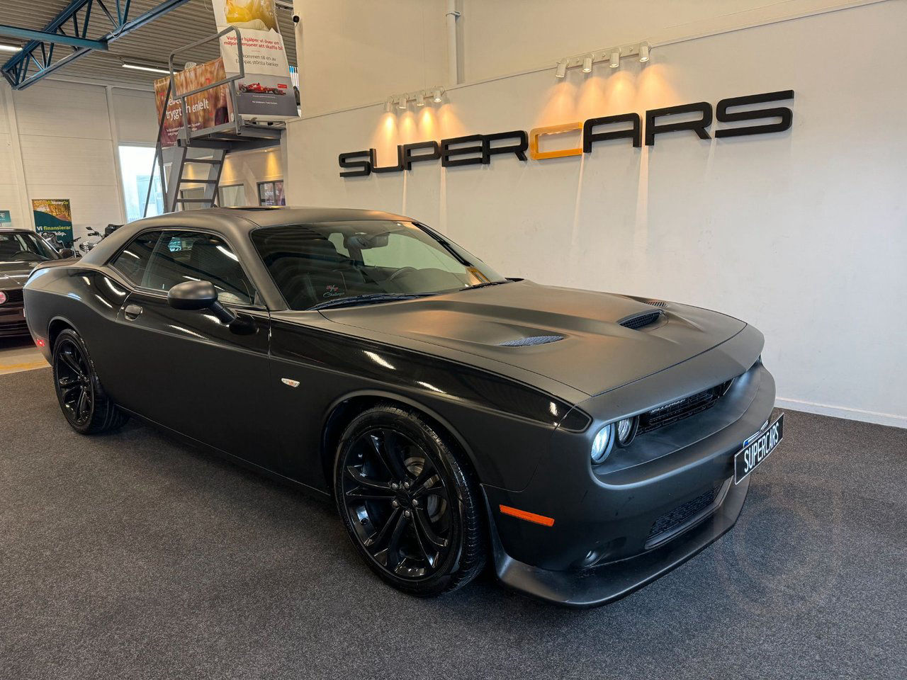 Dodge Challenger 5.7 V8 HEMI R