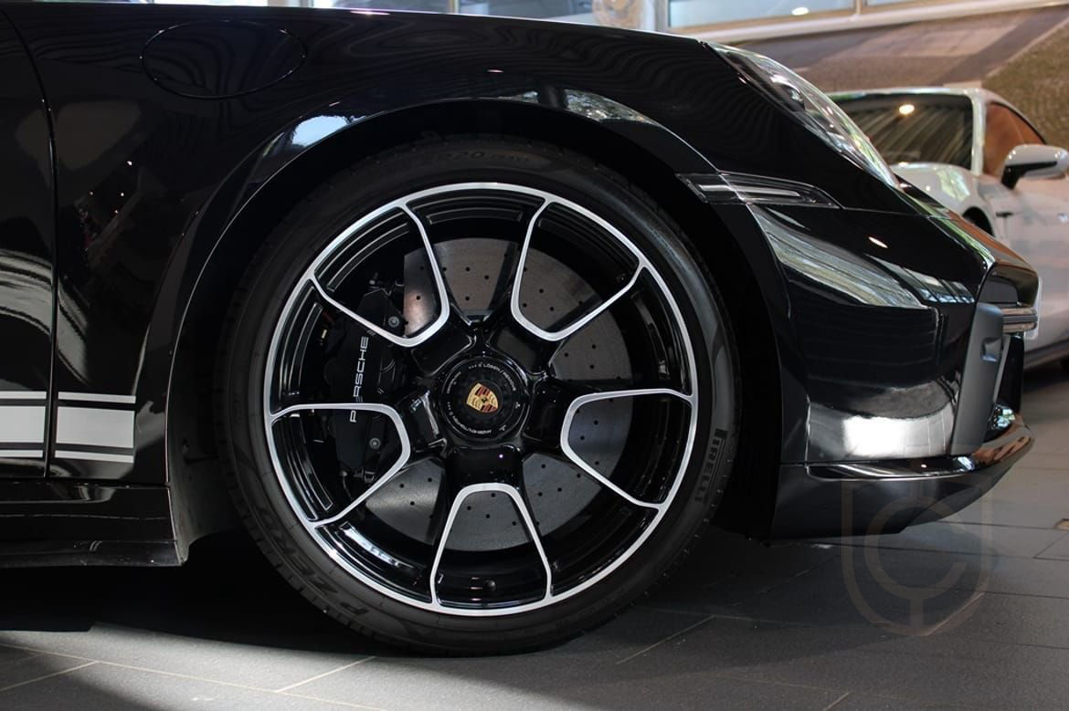 Porsche 911 Turbo S 992