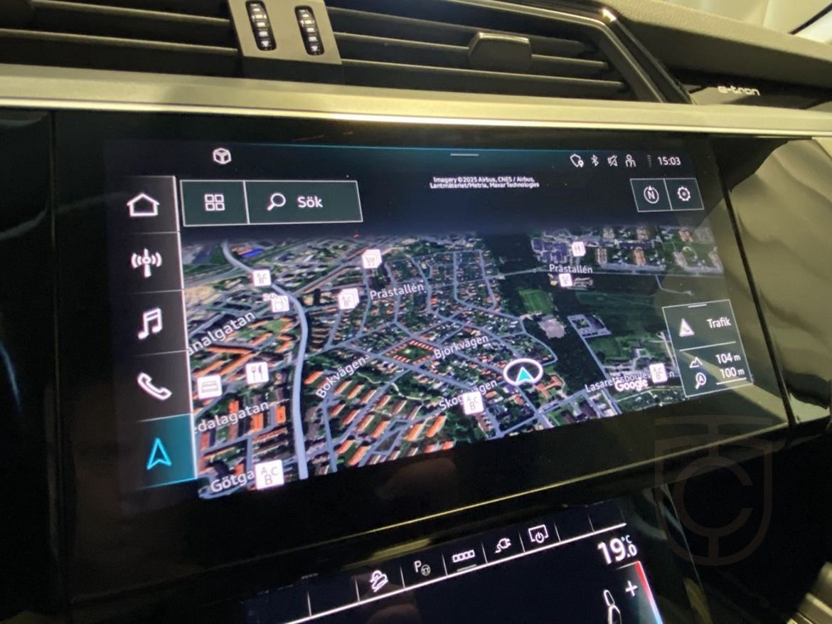 Audi Q8 50 e-tron quattro