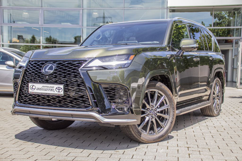 Lexus LX 600 F SPORT