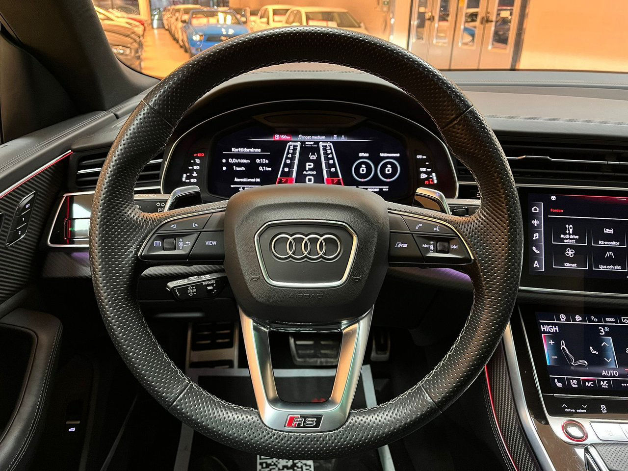 Audi RSQ8