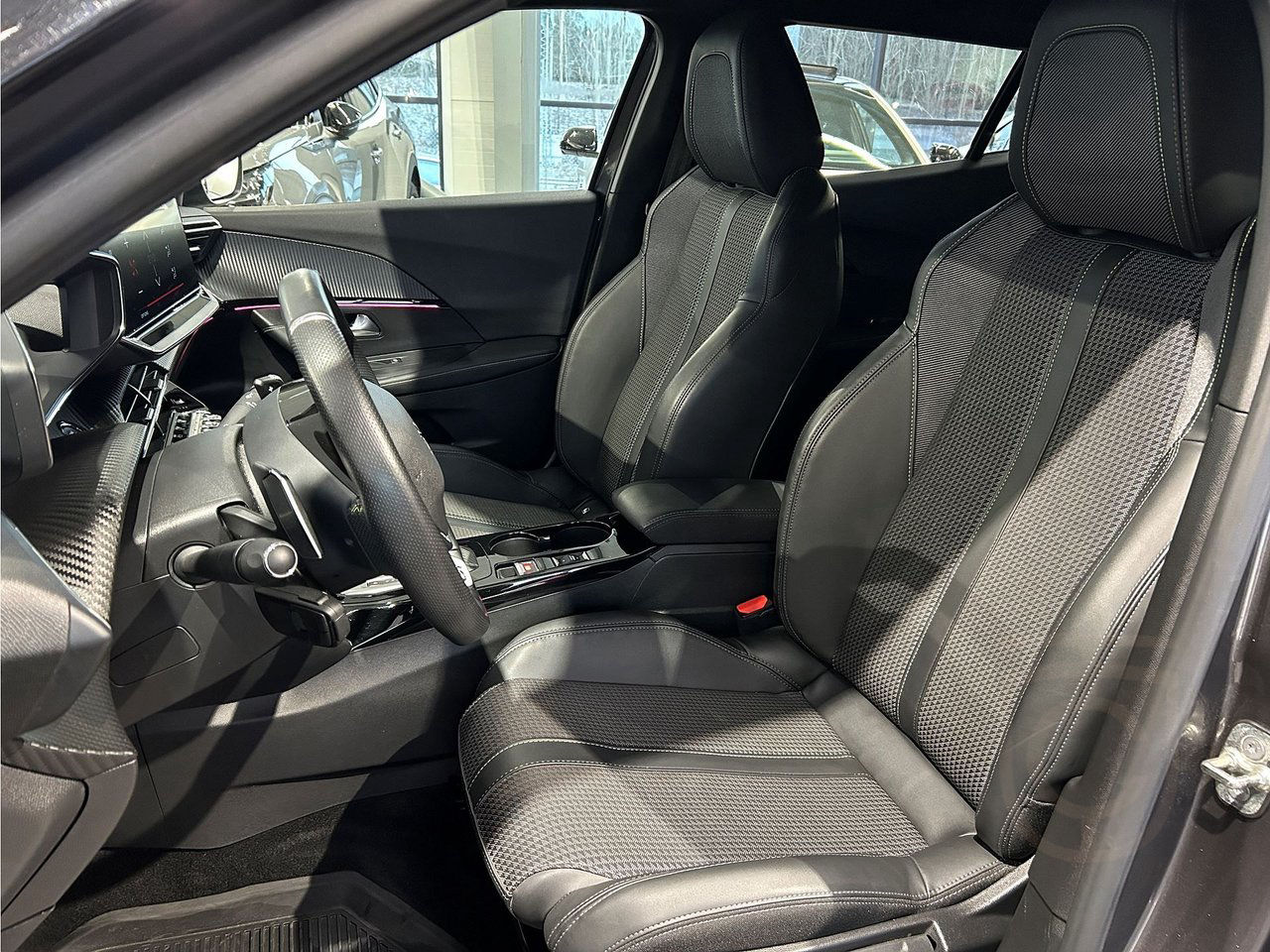 Peugeot 2008 GT 1.2 PT