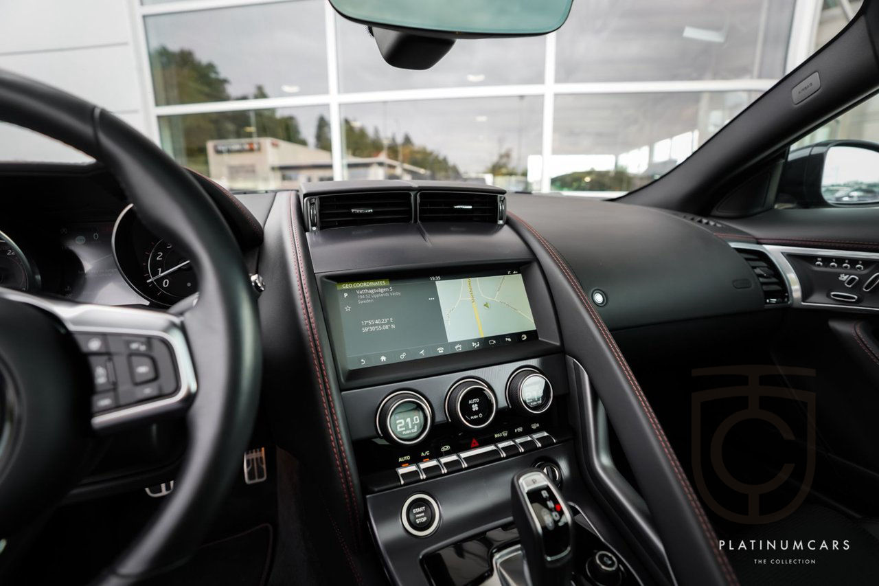 Jaguar F-Type R Quickshift