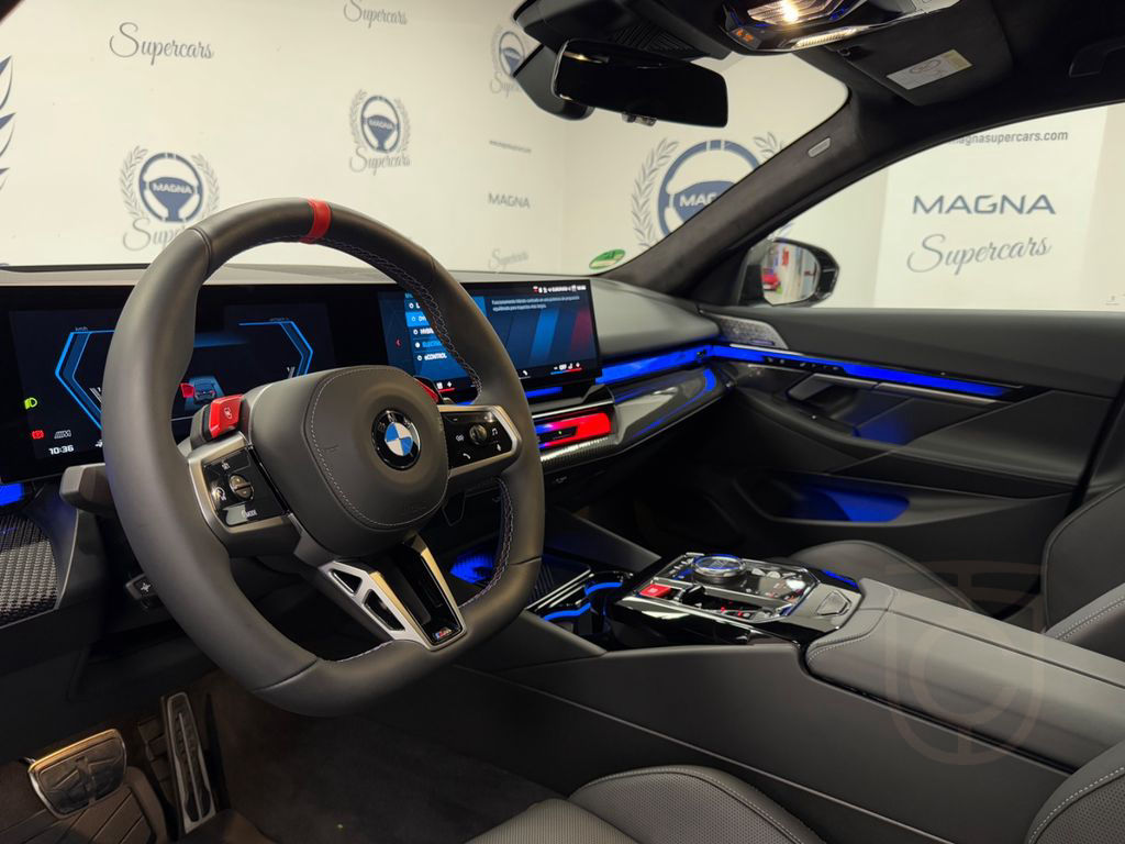 BMW M5 Plug-In Hybrid xDrive A