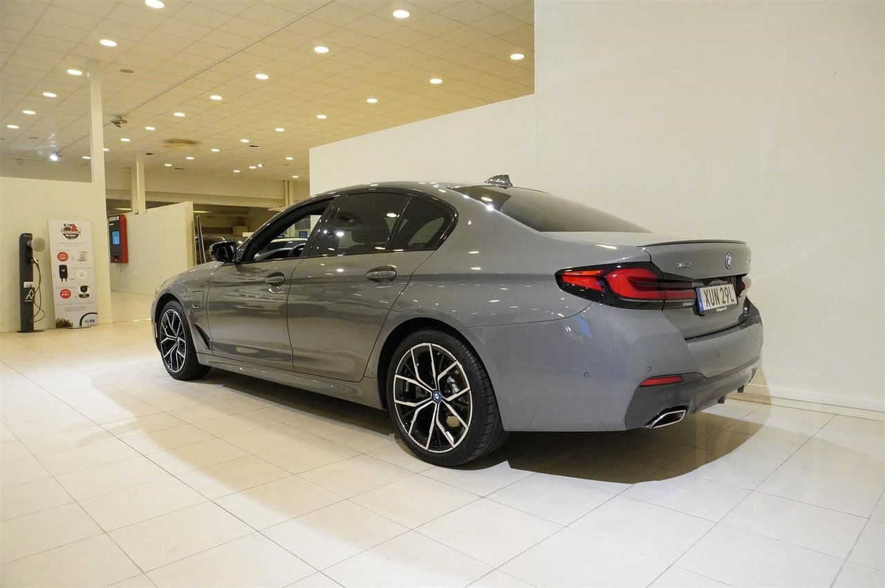 BMW 530e xDrive Sedan M-Sport