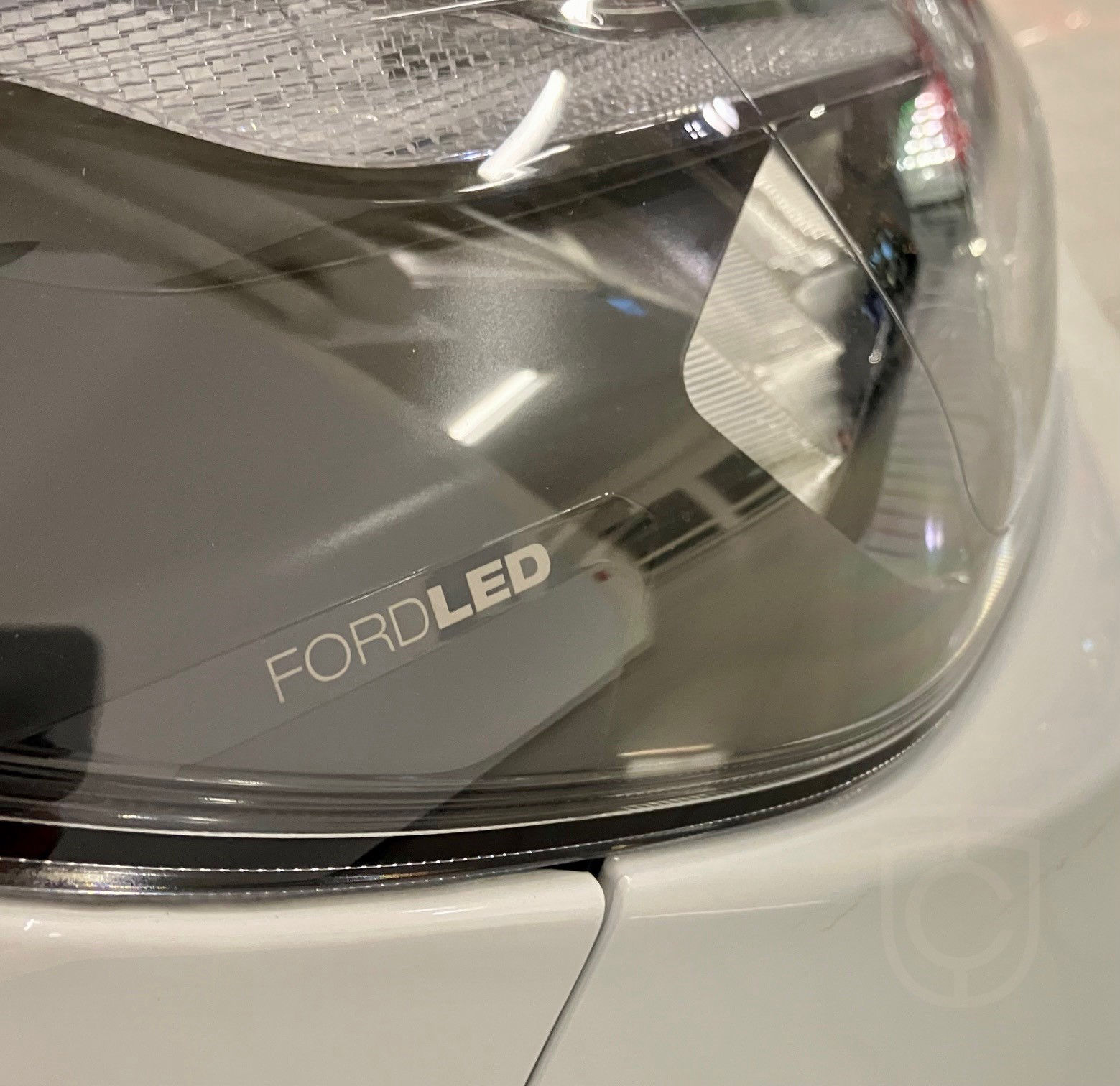Ford E-Transit Custom 320