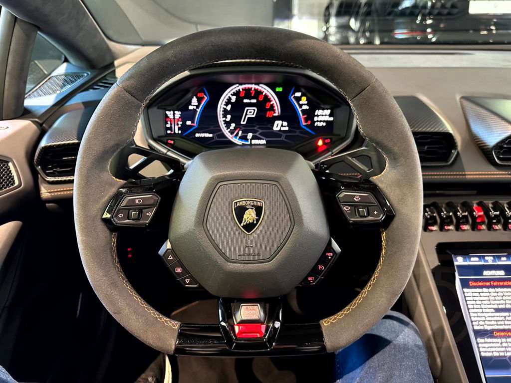 Lamborghini Huracán EVO Spyder*Lift*Sensonum*Wartungspaket