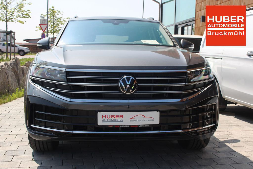 Volkswagen Touareg 3.0 V6 TDI ELEGANCE ALLRAD/AHK/MATRIX...