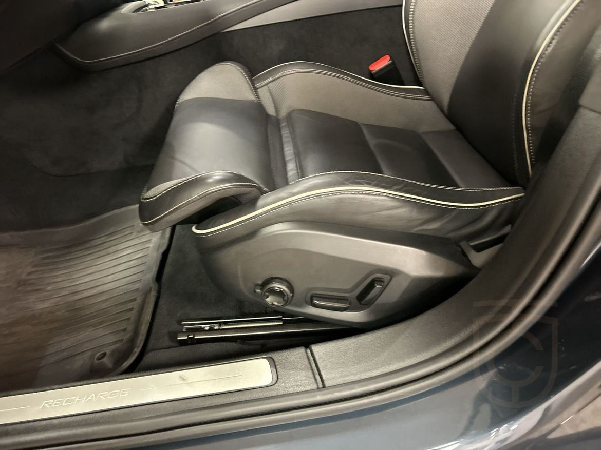 Volvo S60 Recharge T6 II Plus Dark