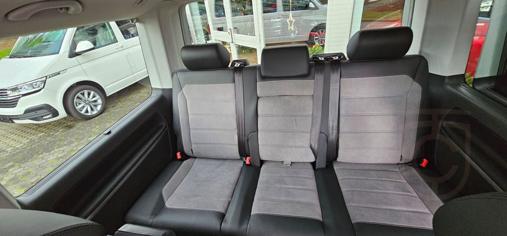 Volkswagen T6.1 Multivan Highline 2.0 TDI 204 PS 4MO DSG