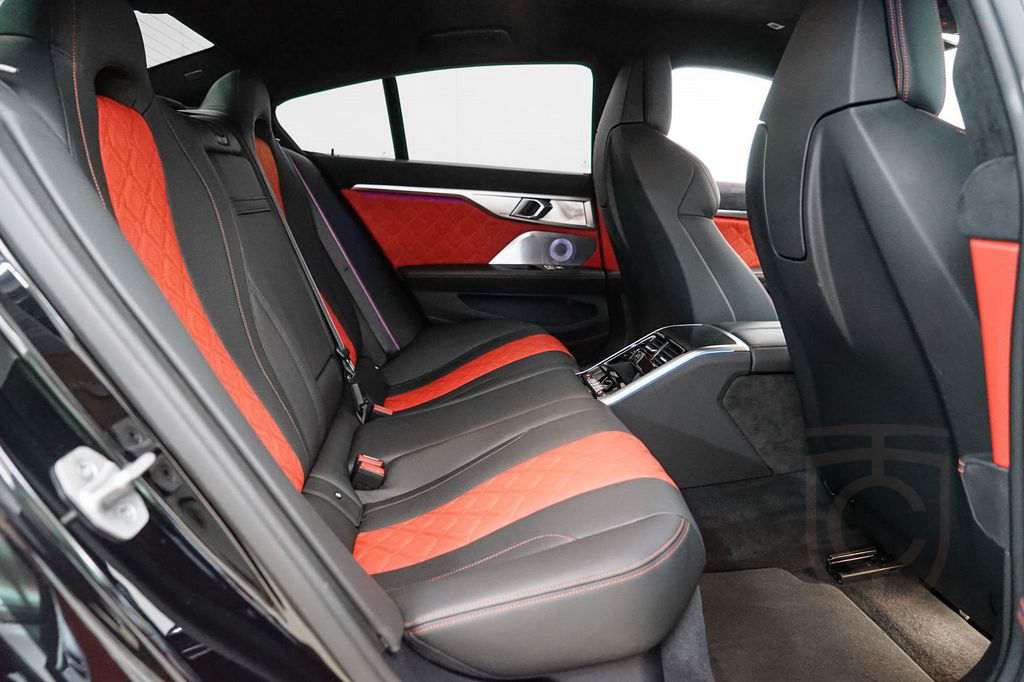 BMW M8 Gran Coupé [Competition, M Driver´s, Carbon]