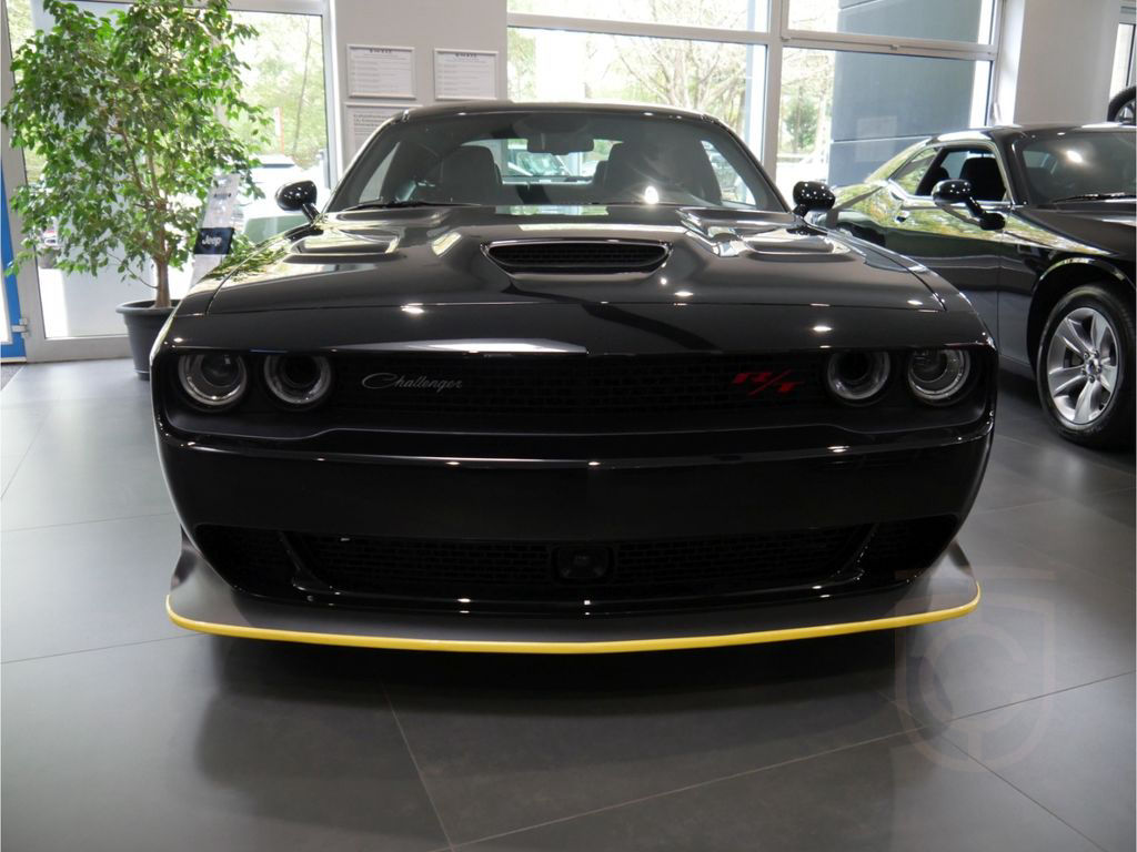 Dodge Challenger R/T Scat Pack Widebody 6.4L V8 MY23 L