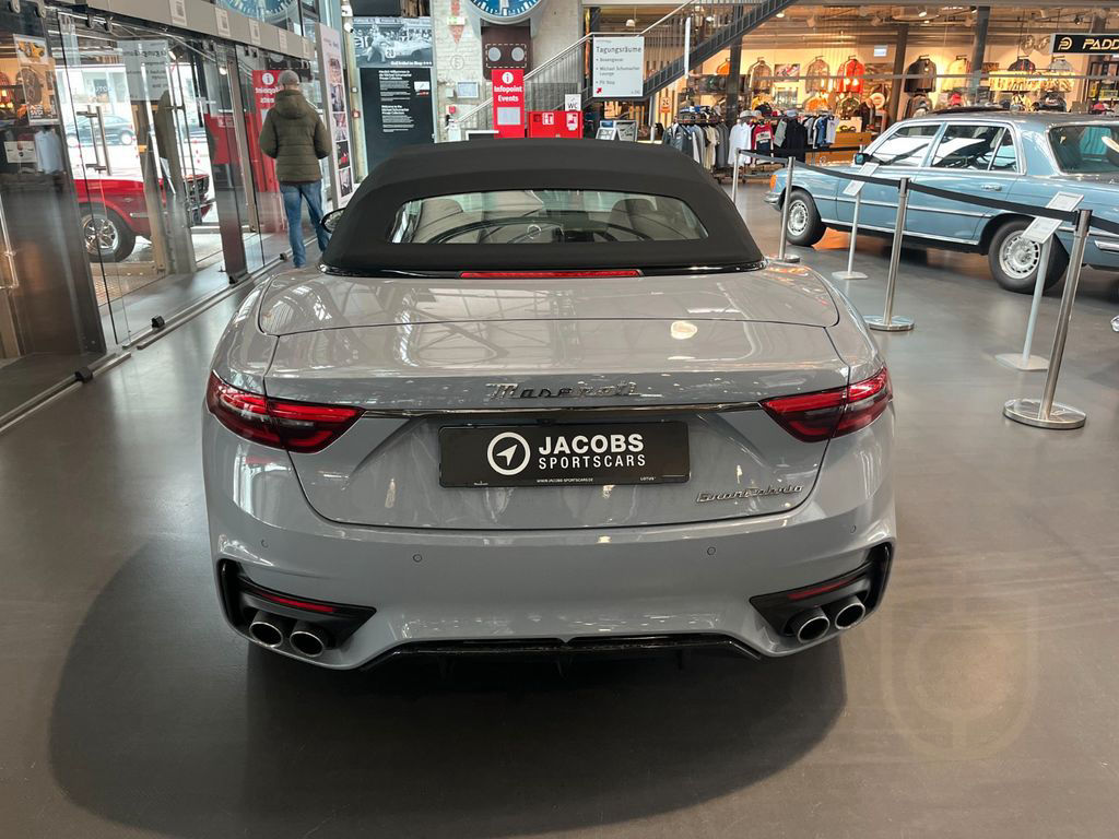 Maserati GranCabrio 3.0 V6 Trofeo Auto *Maserati Köln*