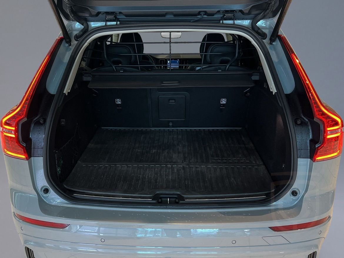 Volvo XC60 Recharge T6 AWD Plus Dark Edition