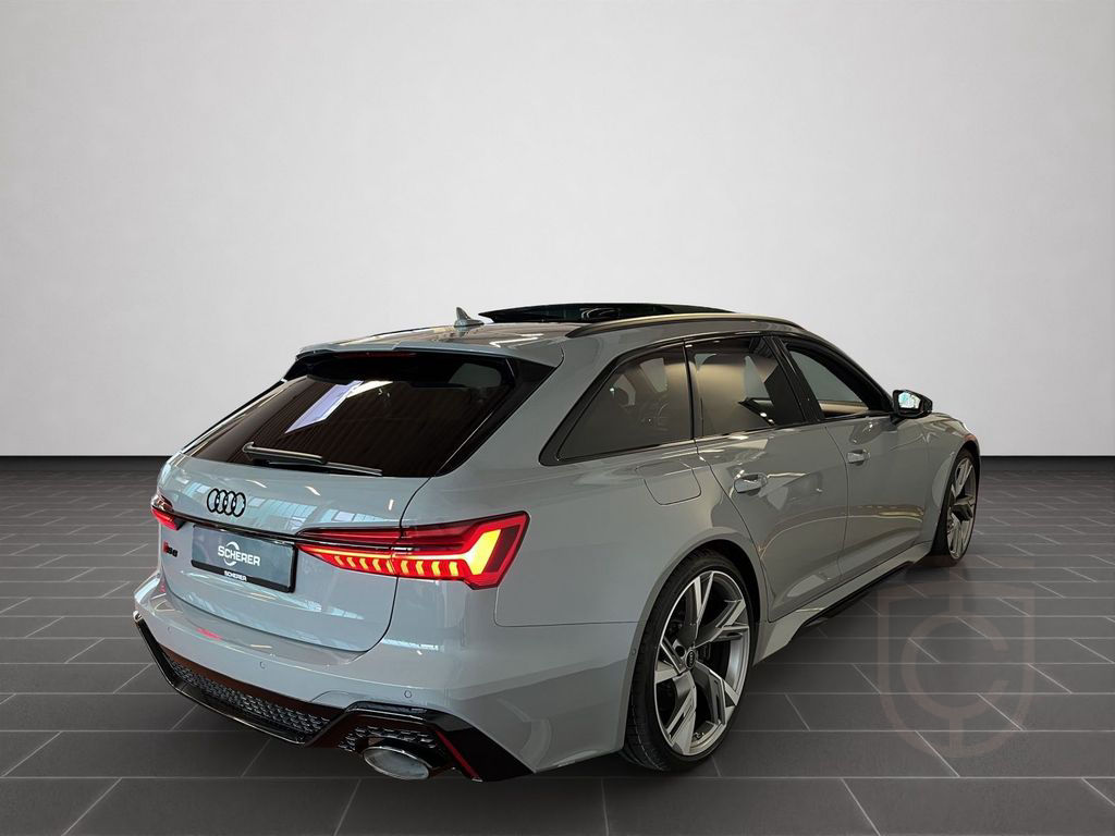 Audi RS 6 Avant 441(600) kW(PS) tiptronic Standhzg.,
