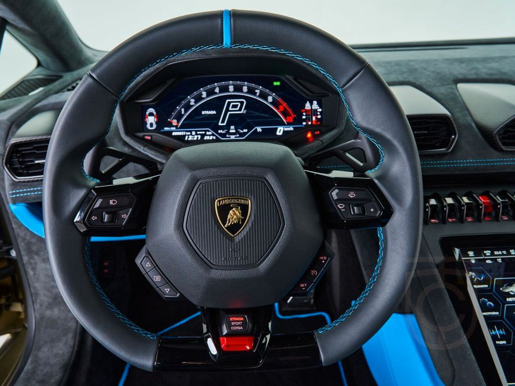 Lamborghini Huracán Tecnica °KAM°CARBON°LCD°SENSONUM°