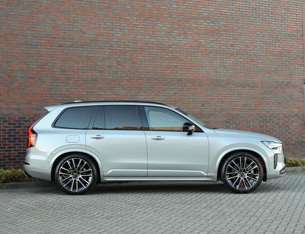 Volvo XC 90 Ultra Dark Recharge AWD *Massage*B&W*Luft*