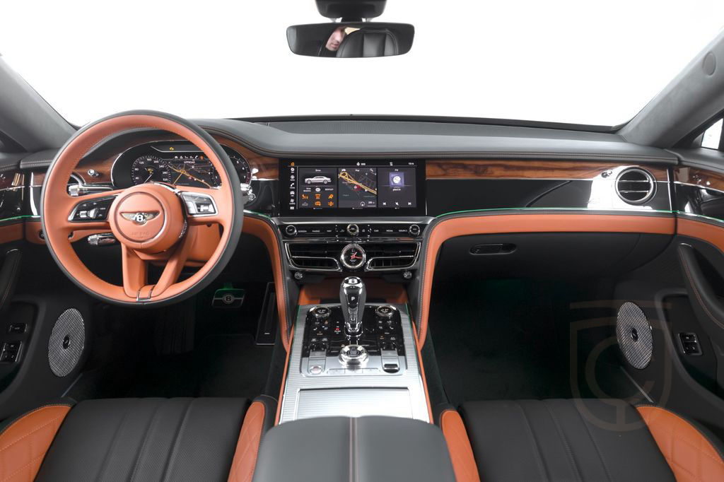 Bentley Flying Spur S V8 - Naim, Diamond Quilting