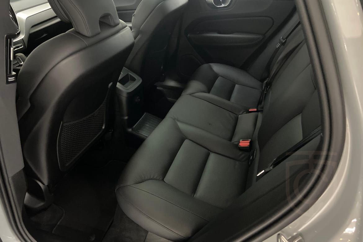 Volvo XC60 Recharge T6 II Plus Dark Edition.