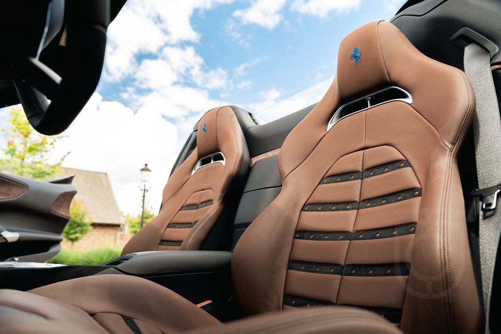 Ferrari SF90 Spider 4.0 V8 | Blu Pozzi | Daytona Seats C