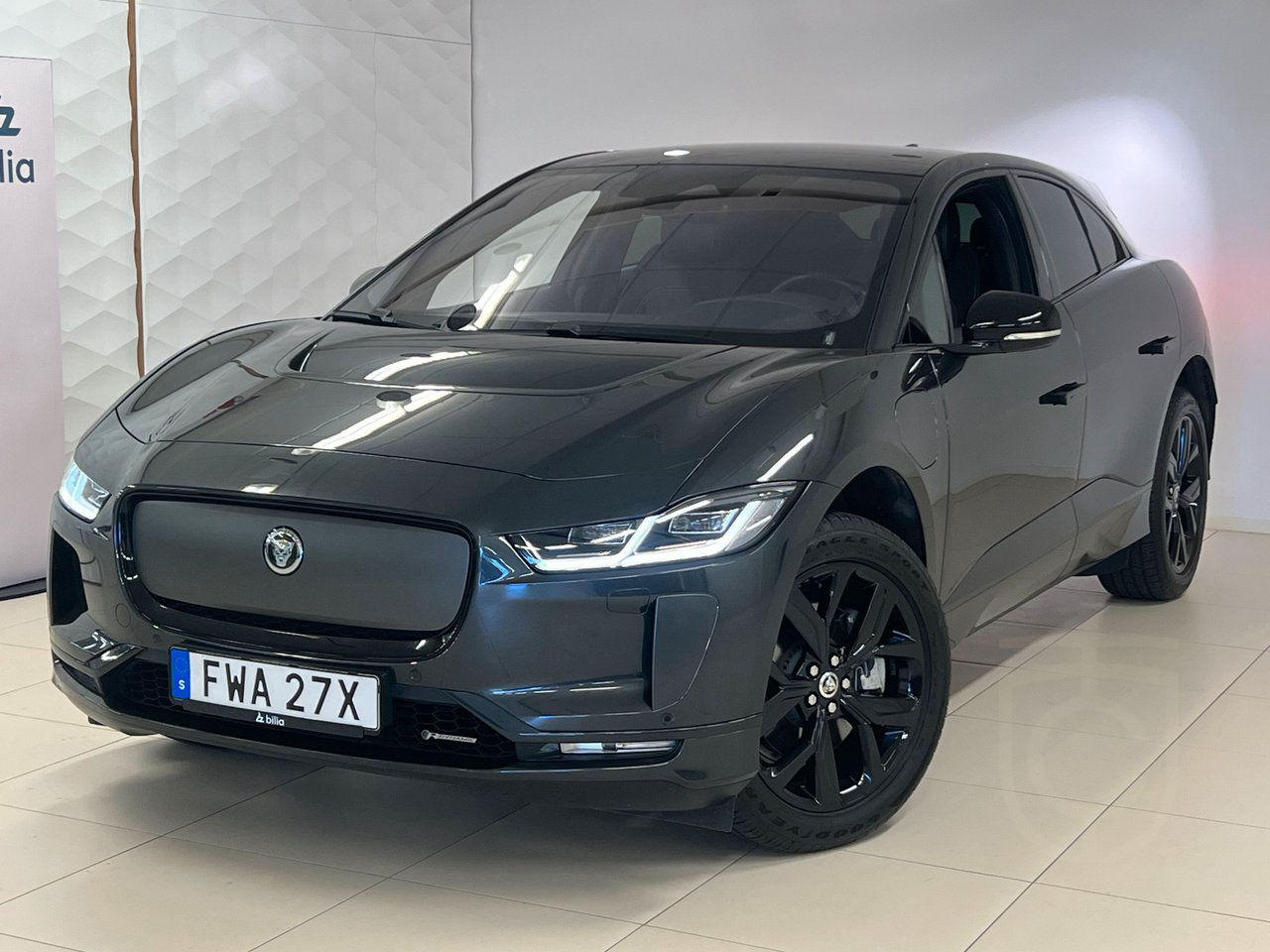 Jaguar I-Pace EV400
