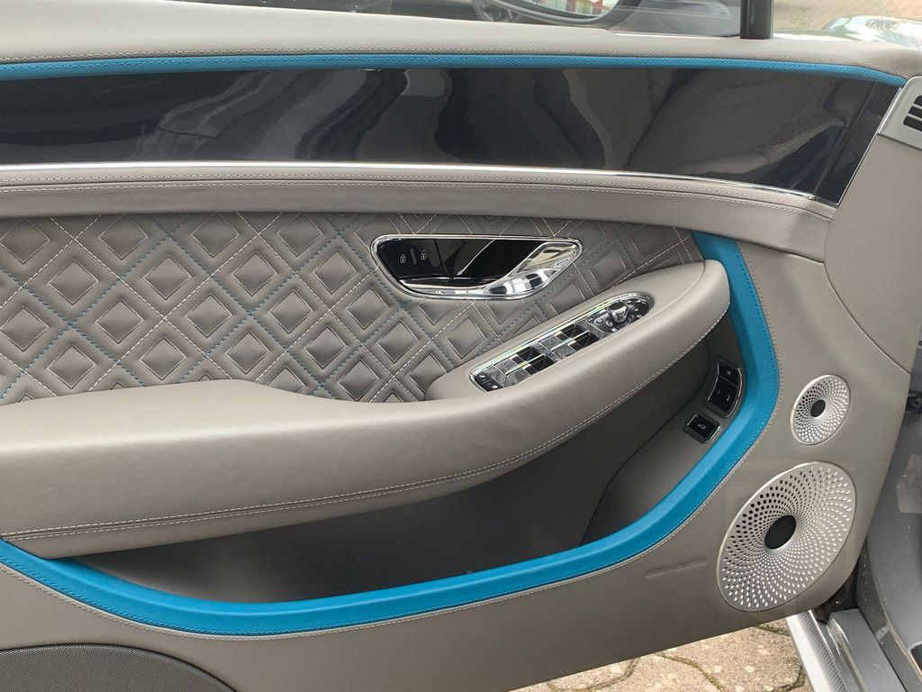 Bentley Continental GTC V8 Mulliner Blackline/Carbon/HUD