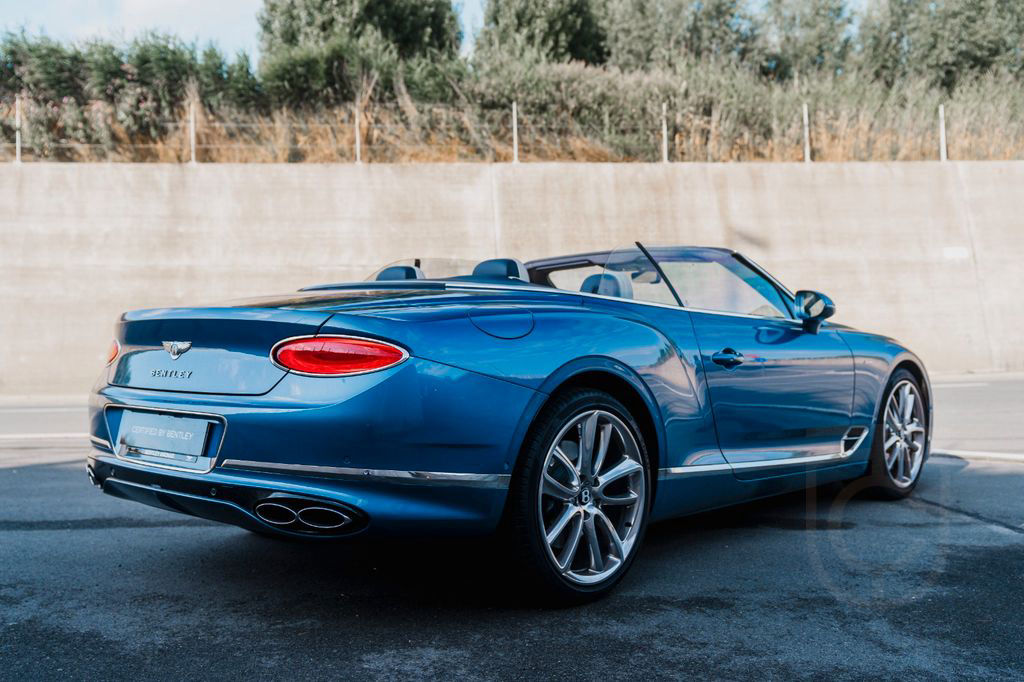 Bentley Continental GTC Azure