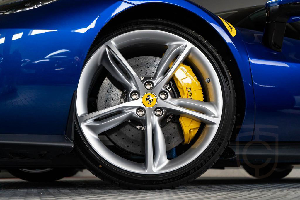 Ferrari 296 GTB Blu Elettrico AFS 360° LIFT RACING-SEATS