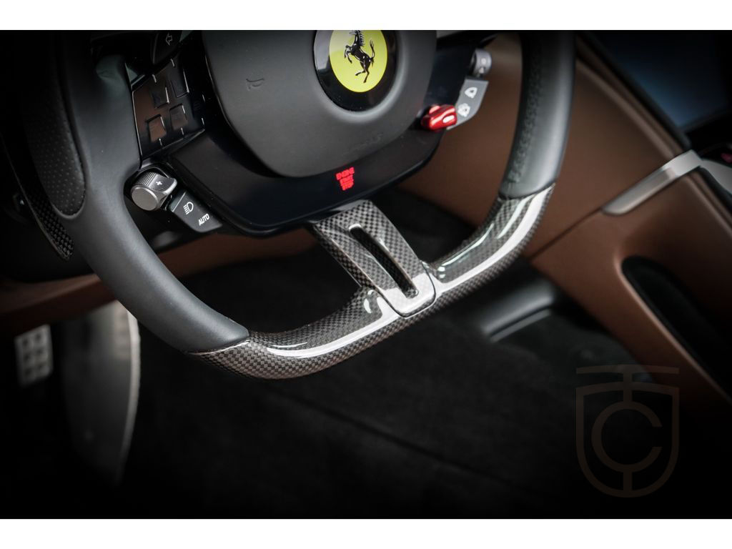 Ferrari Roma Spider *Carbon+LED*MagneRide*JBL*360°*