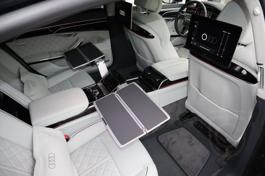 Audi A8L 60 TFSIe lang FULL EXCLUSIVE / UPE 181.170,-