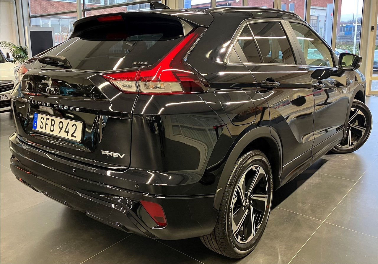 Mitsubishi Eclipse cross Business Instyle PHEV 2.4