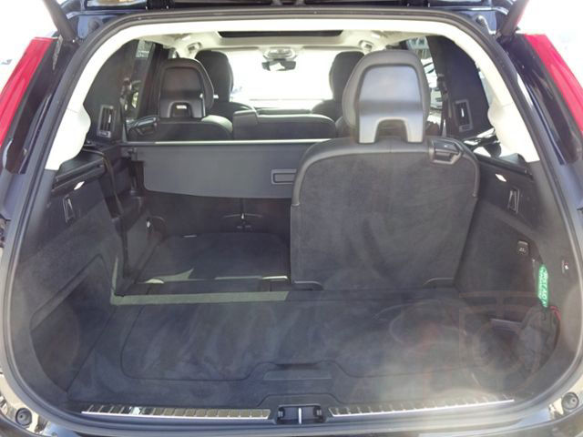 Volvo XC90 T8 Ultimate Bright Plug-In AHK PANO ACC HUD