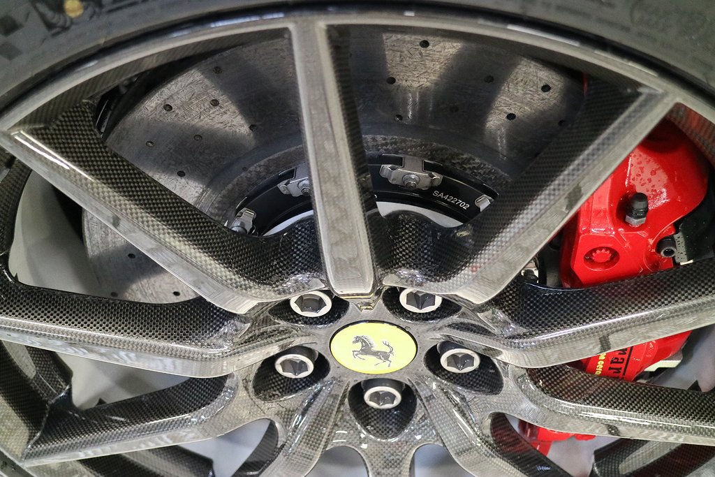 Ferrari 488 Pista Piloti
