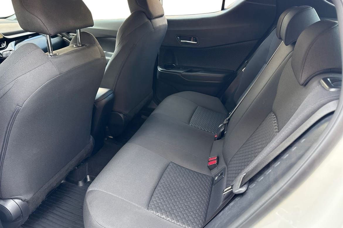 Toyota C-HR Hybrid 1,8 ACTIVE